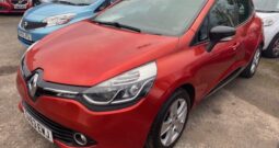 2013 RENAULT CLIO DYNAMIQUE NAV 5 DOOR PETROL 1.2 IN RED.