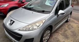 2010 PEUGEOT 207 ESTATE 1.4 PETROL IN SILVER.