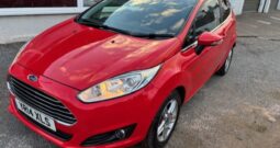 2014 FORD FIESTA 1.2 ZETEC 3 DOOR HATCH IN RED. £35 ROAD TAX.