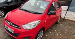 2013 HYUNDIA I10 CLASSIC PETROL 5 DOOR HATCH IN RED.