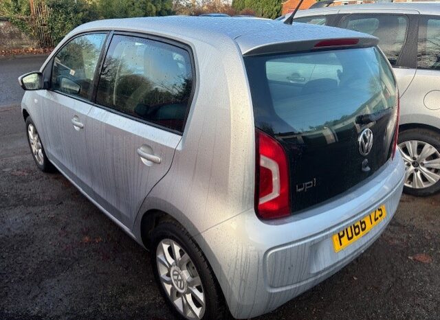 
								2017 VOLKSWAGEN UP 1.0 PETROL 5 DOOR HATCH IN SILVER full									