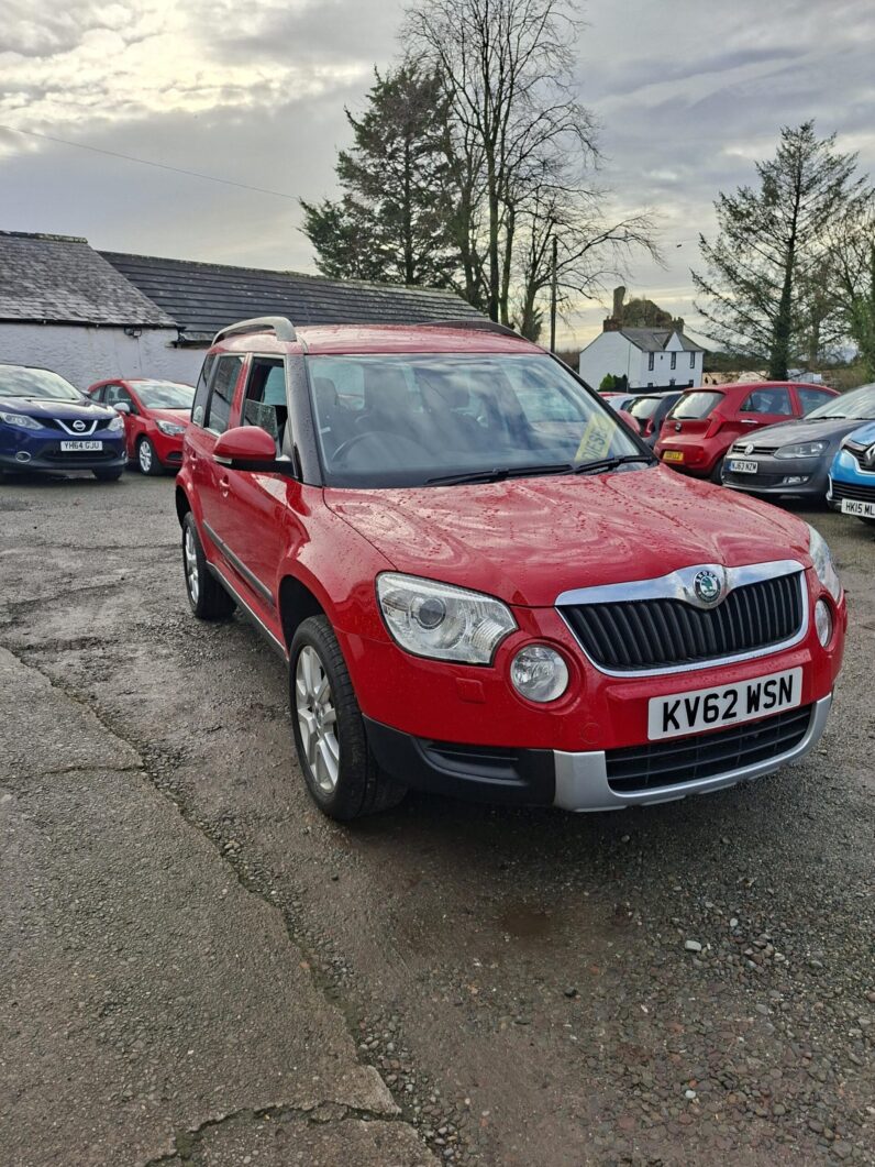 
								2012 SKODA YETI 2.0 TDI ELEGANCE 5 DOOR HATCH IN RED full									