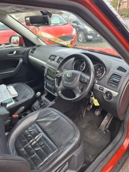 
										2012 SKODA YETI 2.0 TDI ELEGANCE 5 DOOR HATCH IN RED full									