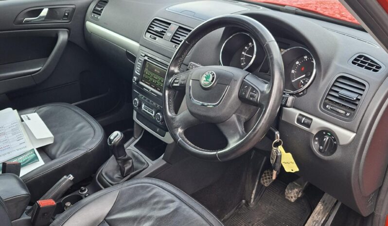 
								2012 SKODA YETI 2.0 TDI ELEGANCE 5 DOOR HATCH IN RED full									