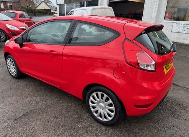 
								2015 FORD FIESTA STYLE 1.2 PETROL 3 DOOR HATCH IN RED full									