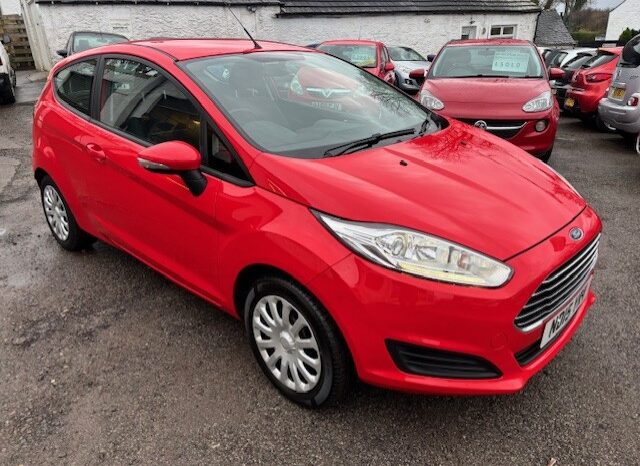 
								2015 FORD FIESTA STYLE 1.2 PETROL 3 DOOR HATCH IN RED full									