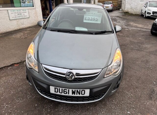 
								2011 Vauxhall Corsa SE 1.4 – Silver full									