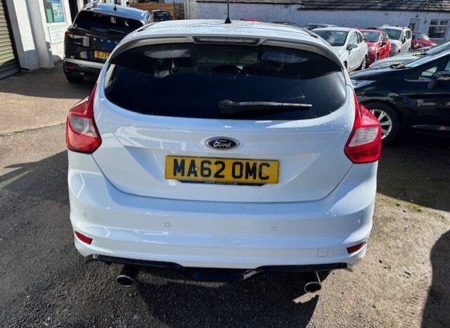 
								2012 Ford Focus Zetec S 1.0 EcoBoost 125 – White full									