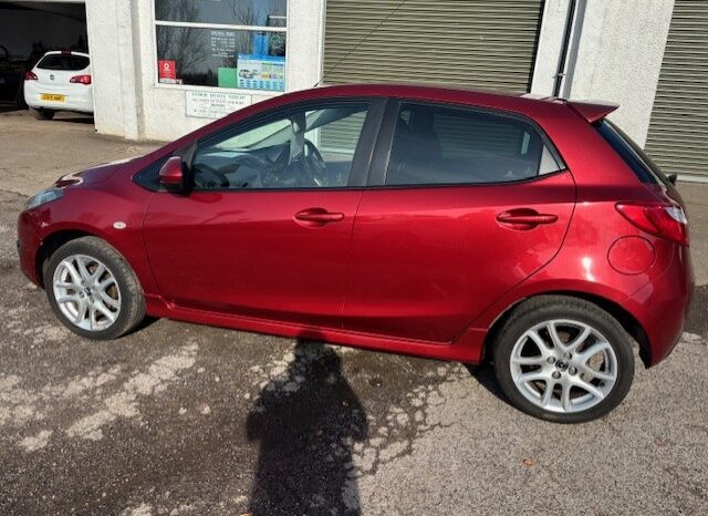 
								2014 Mazda 2 Tamura 1.3 MZR – Red full									