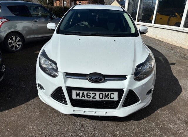 
								2012 Ford Focus Zetec S 1.0 EcoBoost 125 – White full									