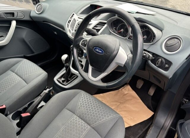 
								2011 FORD FIESTA ZETEC 5 DOOR HATCH IN BLACK full									