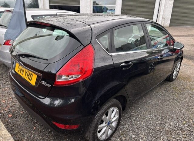 
								2011 FORD FIESTA ZETEC 5 DOOR HATCH IN BLACK full									
