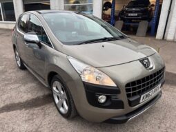 2013 Peugeot 3008 Allure HDi finished in Grey.