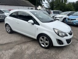 2014 VAUXHALL CORSA SXI VVT 1.2 PETROL 3 DOOR HATCH IN WHITE.