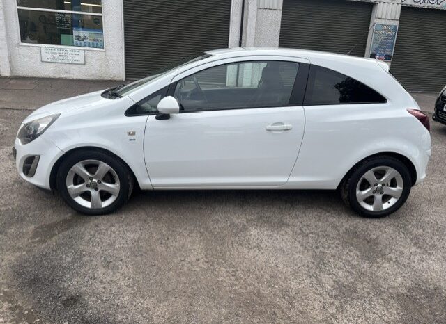 
								2014 VAUXHALL CORSA SXI VVT 1.2 PETROL 3 DOOR HATCH IN WHITE. full									