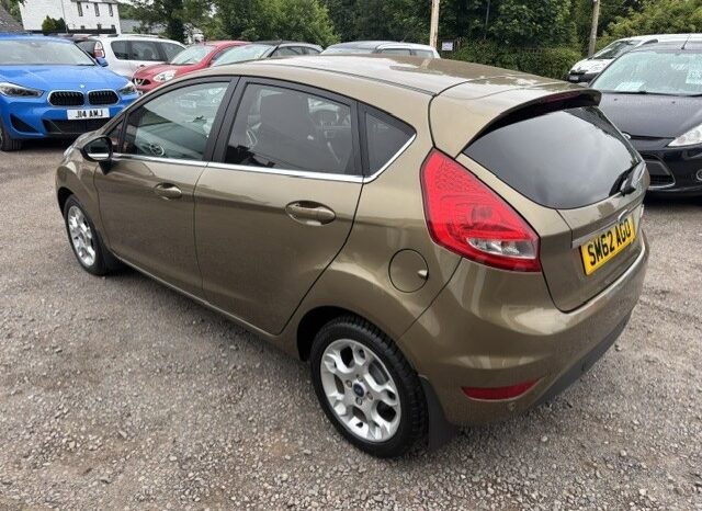 
								2012 FORD FIESTA 1.4 TDCI 70 ZETEC 5 DOOR HATCH IN BROWN, ROAD TAX £20 full									