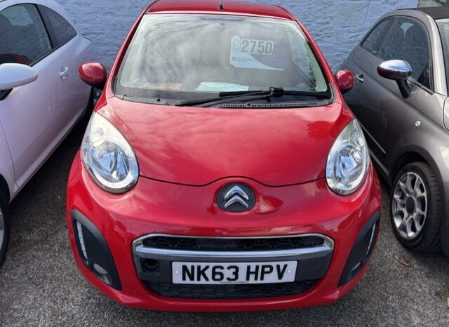 
								2013 CITROEN C1 VTR+ 1.0 PETROL 3 DOOR HATCH IN RED ROAD TAX £20 full									