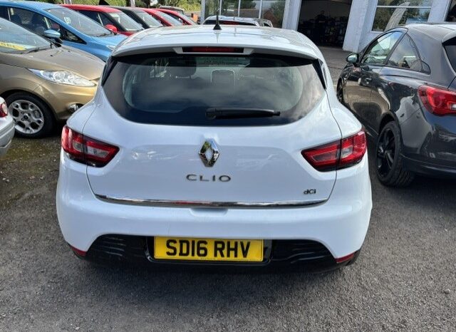 
								2016 RENAULT CLIO DYNAMIQUE NAV DCI 5 DOOR HATCH IN WHITE ROAD TAX £20 full									
