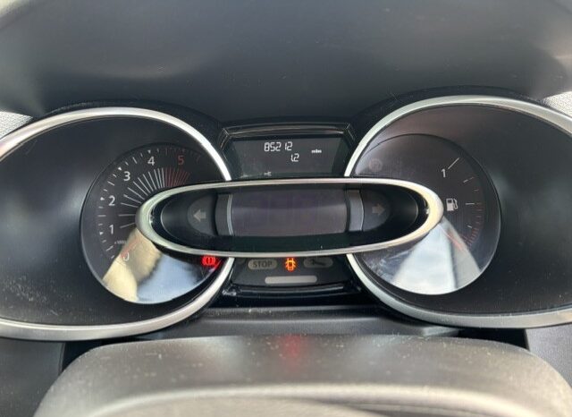 
								2016 RENAULT CLIO DYNAMIQUE NAV DCI 5 DOOR HATCH IN WHITE ROAD TAX £20 full									