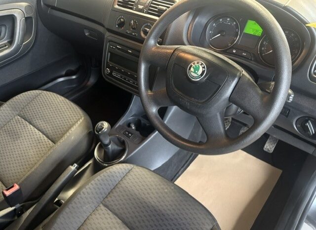 
								2013 FABIA SE 12V 1.2 PETROL 5 DOOR HATCH IN BLUE. full									