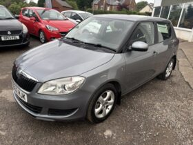 2013 FABIA SE 12V 1.2 PETROL 5 DOOR HATCH IN BLUE.