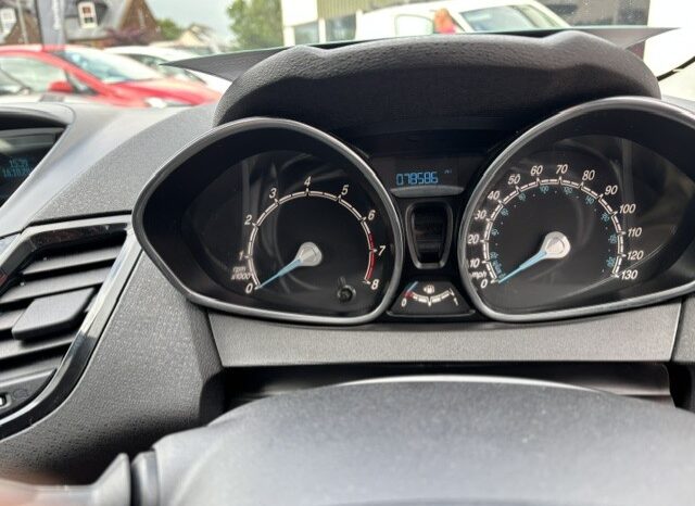 
								2014 FORD FIESTA ZETEC 3 DOOR HATCH IN RED ROAD TAX £35 full									