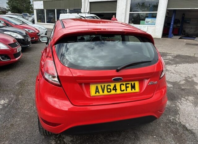 
								2014 FORD FIESTA ZETEC 3 DOOR HATCH IN RED ROAD TAX £35 full									