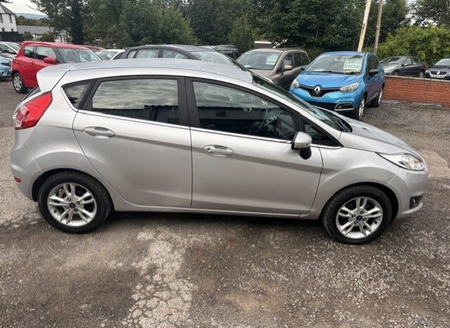 
								Ford Fiesta 1.25 82 zetec 5DR full									