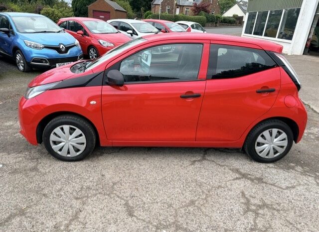 
								2017 TOYOTA AYGO X VVT-I 5 DOOR IN RED. full									
