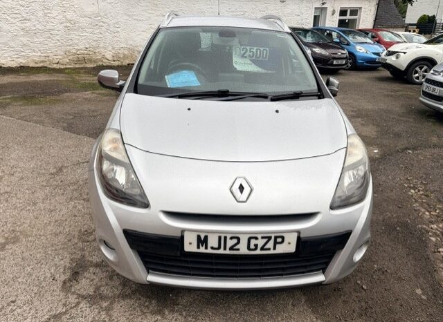 
								2012 RENAULT CLIO DYAMIQUE TOMTOM ESTAT 5 DOOR IN SILVER. full									