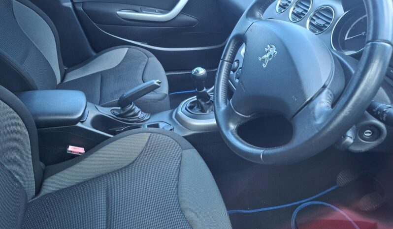 
								PEUGEOT 308 1.4 VTi 98 Active 5dr full									