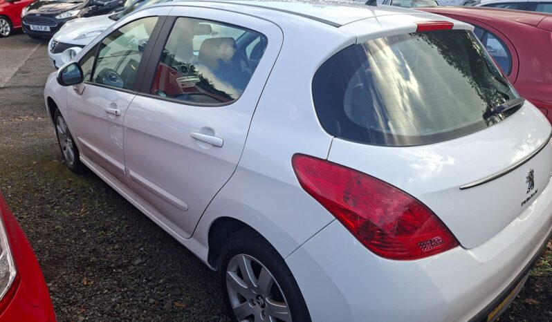 
								PEUGEOT 308 1.4 VTi 98 Active 5dr full									