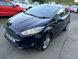 2015 FORD FIESTA ZETEC 5 DOOR PETROL IN BLACK £20 ROAD TAX.