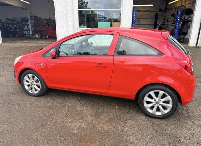 
								2012 VAUXHALL CORSA VVT ACTIVE 3 DOOR HATCH IN RED, full									